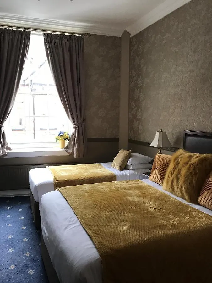 Bed and Breakfast The Exhibition Йорк 3*,